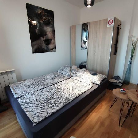 Bellacasa Airportstudio Surčin Eksteriør bilde