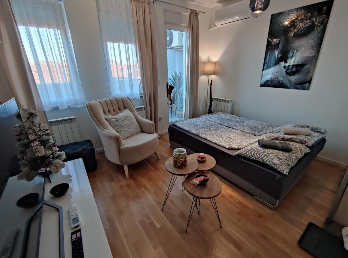 Bellacasa Airportstudio Surčin Eksteriør bilde