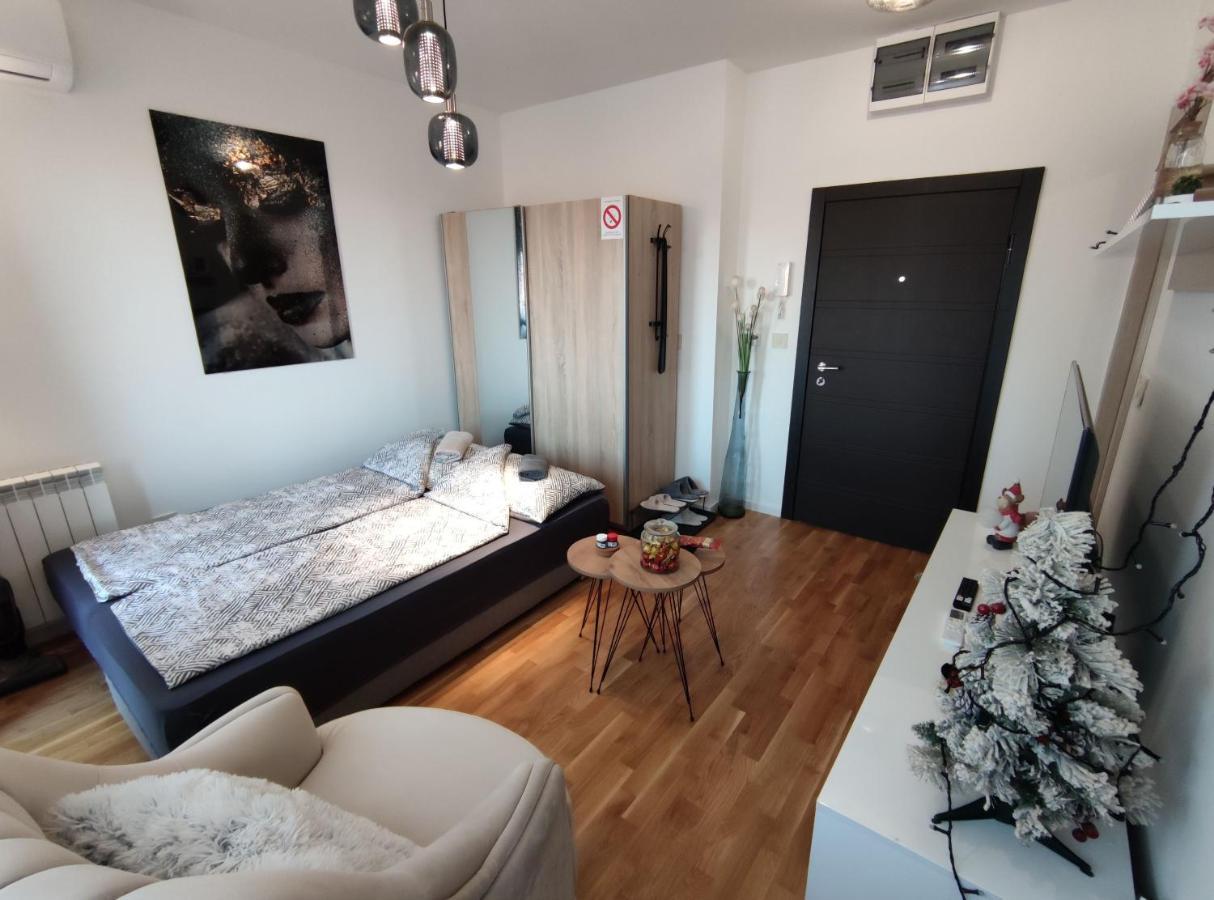 Bellacasa Airportstudio Surčin Eksteriør bilde